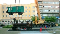 Přerov ČD (Czech Railways) - positioning the train in front of the railway station building (2006)